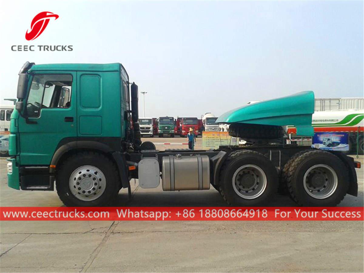 HOWO semi-trailer tractor truck HOWO semi-trailer tractor truck