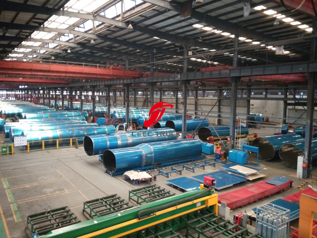 sinotruk HOWO Crude Oil Truck Fuel Bowser Tank sinotruk HOWO Crude Oil Truck Fuel Bowser Tank