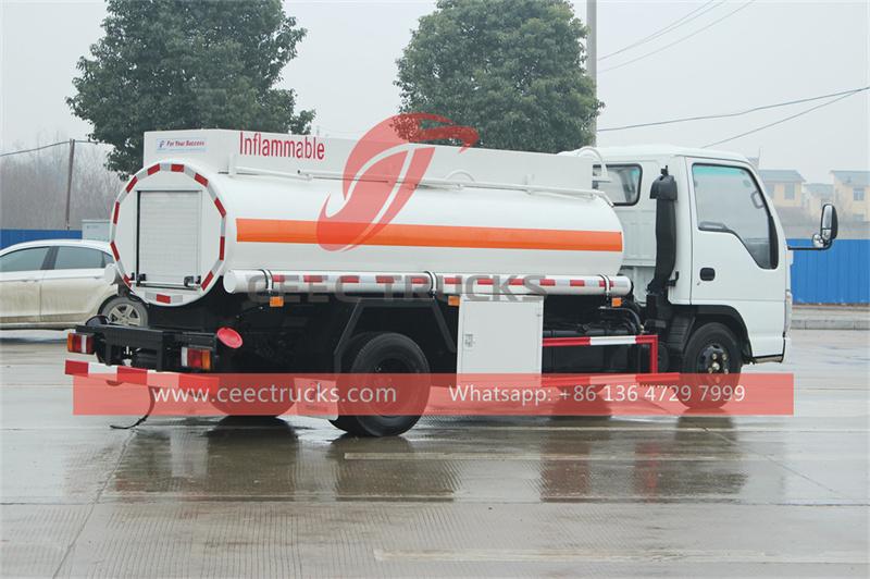 Isuzu mini 5000L oil tank truck Isuzu mini 5000L oil tank truck