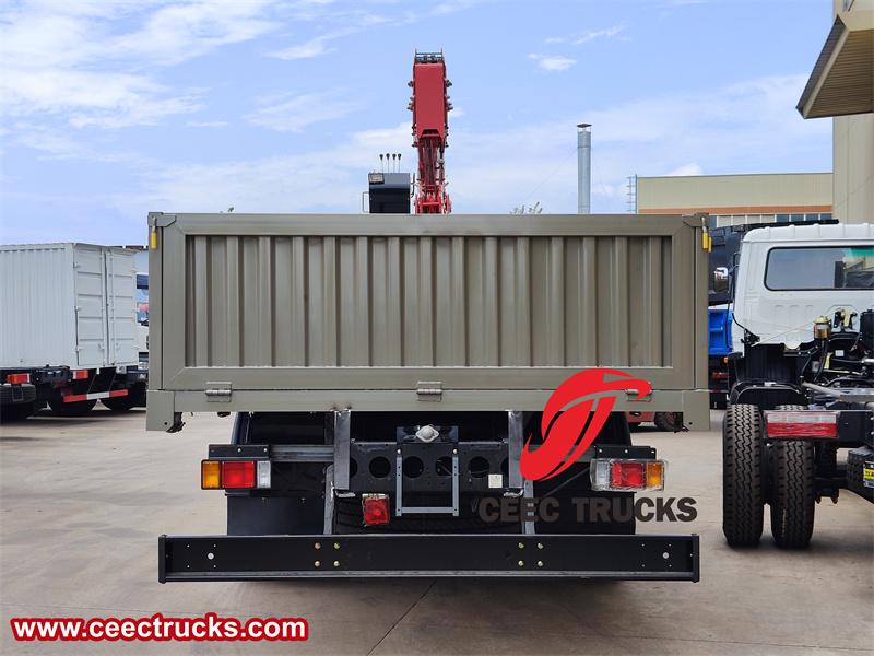 Isuzu 205HP 10 tons truck-mounted crane Isuzu 205HP 10 tons truck-mounted crane