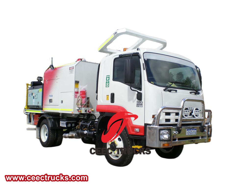 ISUZU 5cbm service truck fuel and lubrication ISUZU 5cbm service truck fuel and lubrication