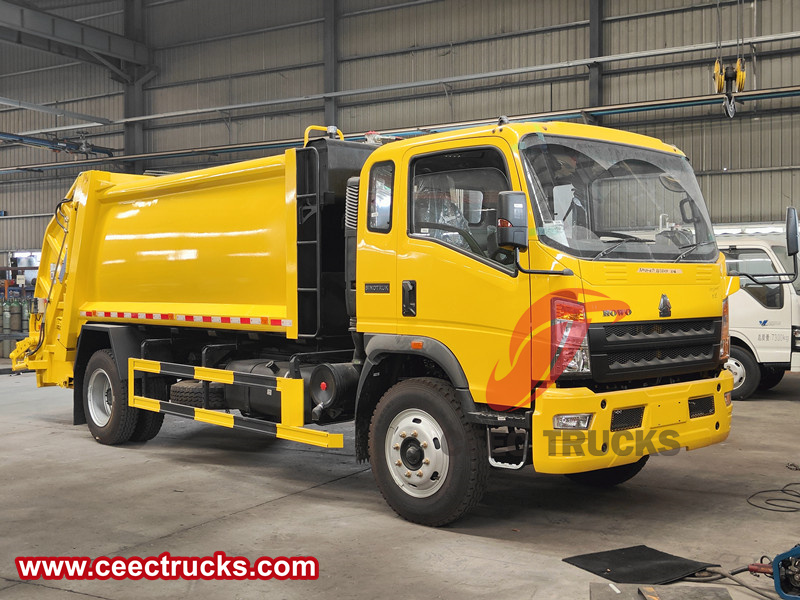 HOWO brand rear loader compactor truck