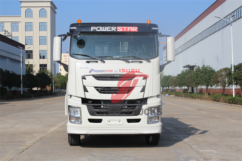 Isuzu New FVR waste collection trucks