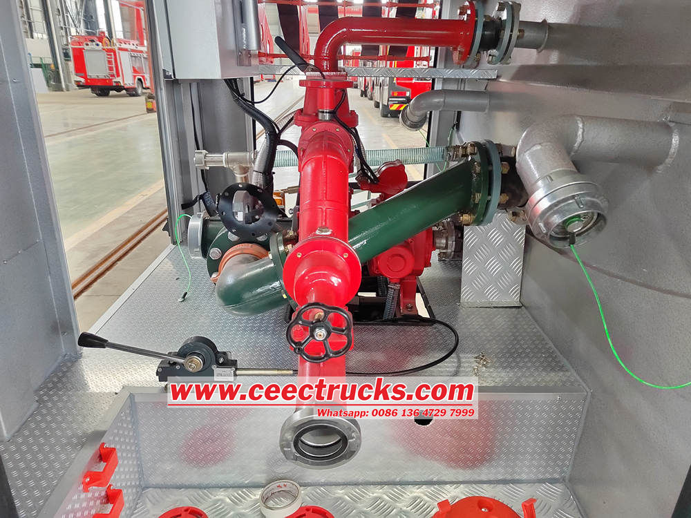 Isuzu foam fire truck