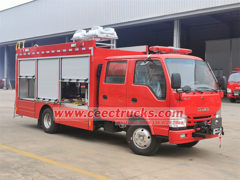 Isuzu light rescue fire engine
