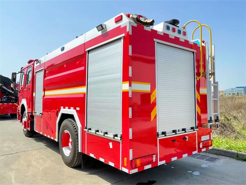 Howo 4x2 fire fighting truck