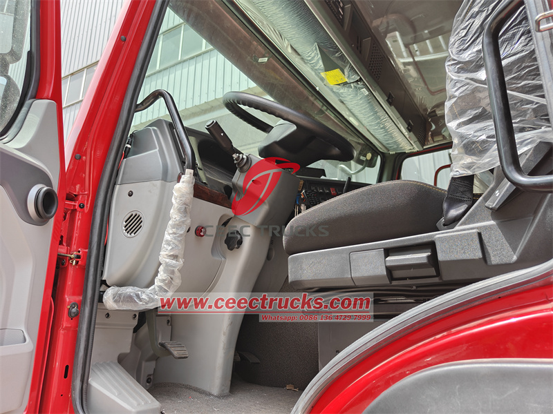 HOWO 4x4 all terrain fire truck cabin