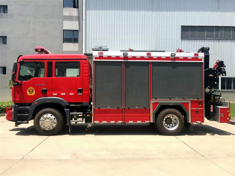 Howo 4x2 emergency lighting fire truck Howo 4x2 emergency lighting fire truck
