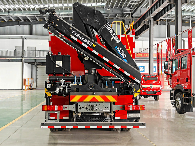 HOWO rescue fire fighting truck with SQZ105 boom crane HOWO rescue fire fighting truck with SQZ105 boom crane