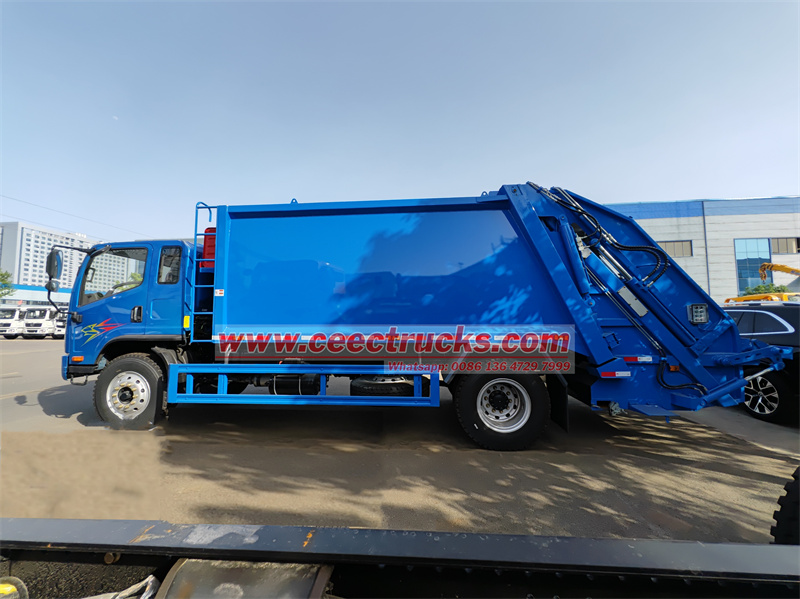 FAW 4x4 RHD 8cbm rear lifting garbage truck FAW 4x4 RHD 8cbm rear lifting garbage truck
