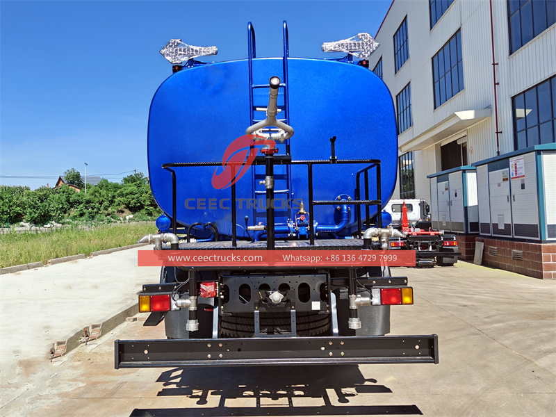 ISUZU GIGA 8X4 water tank truck
