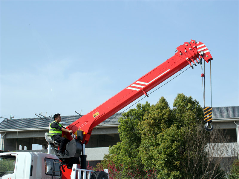 Howo 8x4 crane truck