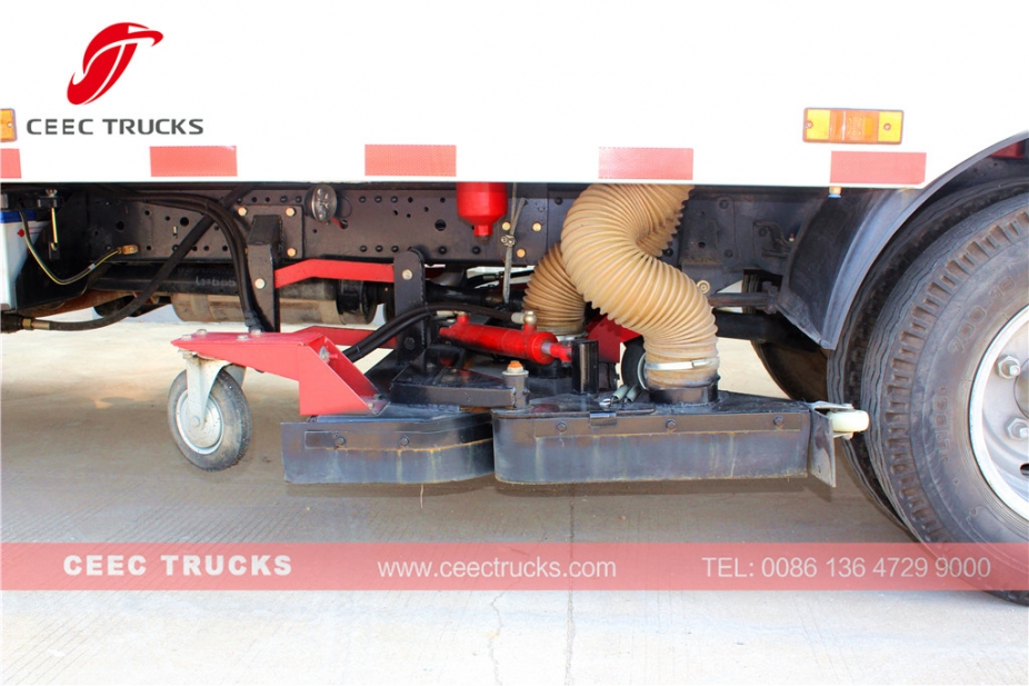 이수즈 5CBM 진공 로드 스위퍼 트럭