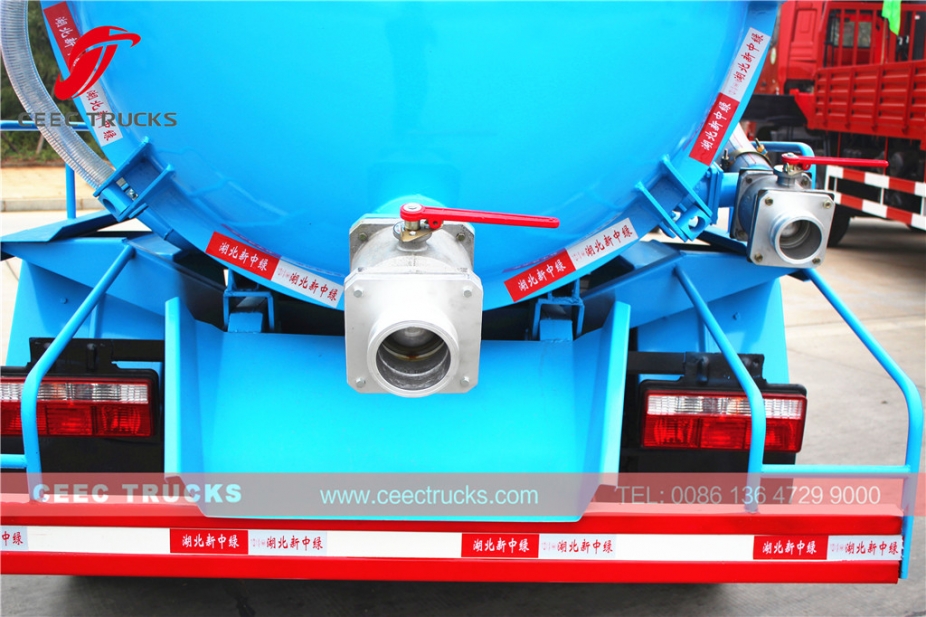 동풍 8,000리터 정화조 흡입 트럭