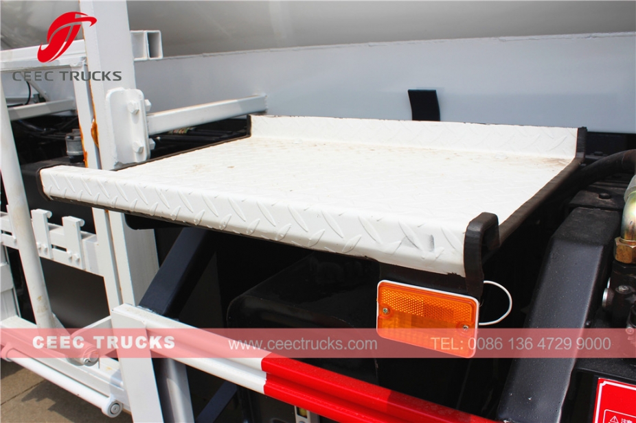 이수즈 4,000리터 음식물쓰레기 탱크로리