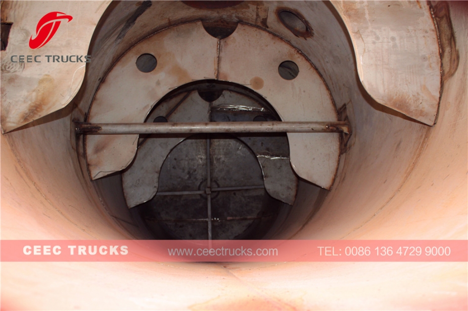 동풍 16CBM 진공 하수 흡입 탱크 트럭