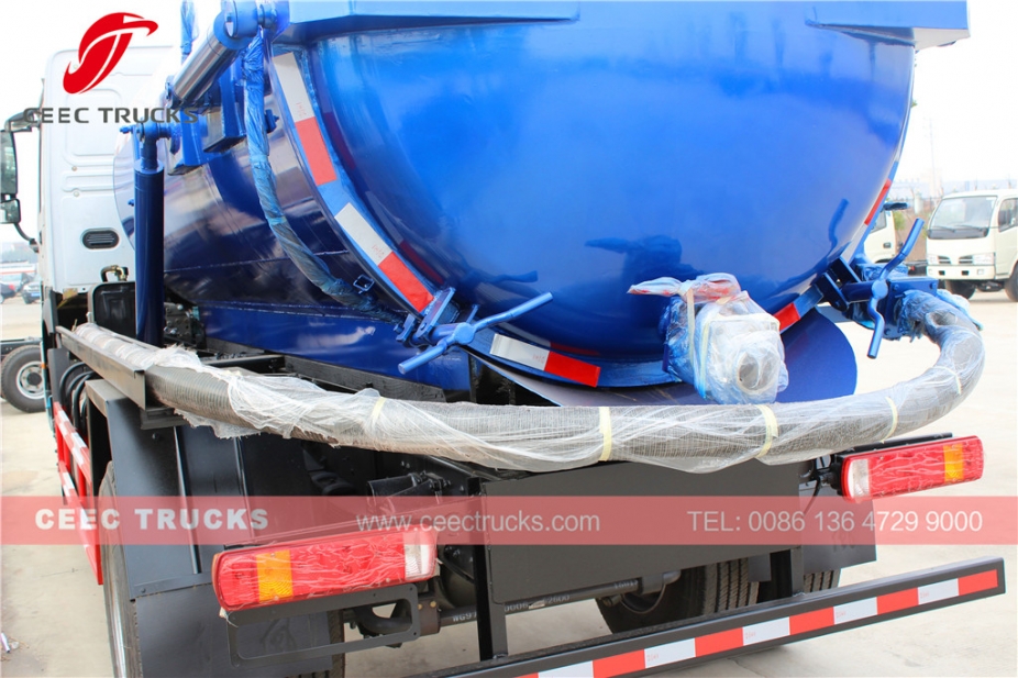 HOWO 우핸들 모델 10,000리터 진공 하수 트럭