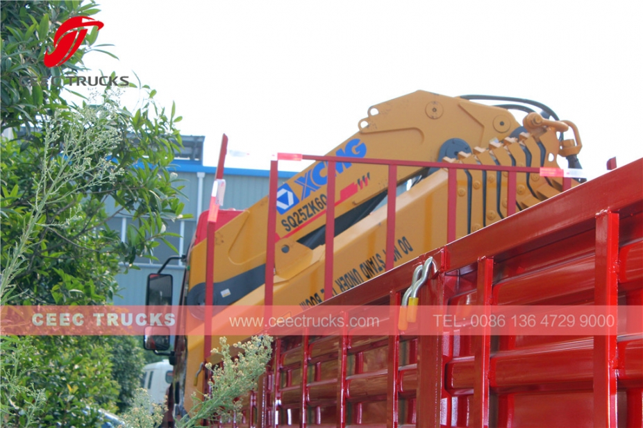 25톤 꺾쇠붐 크레인 트럭 동풍