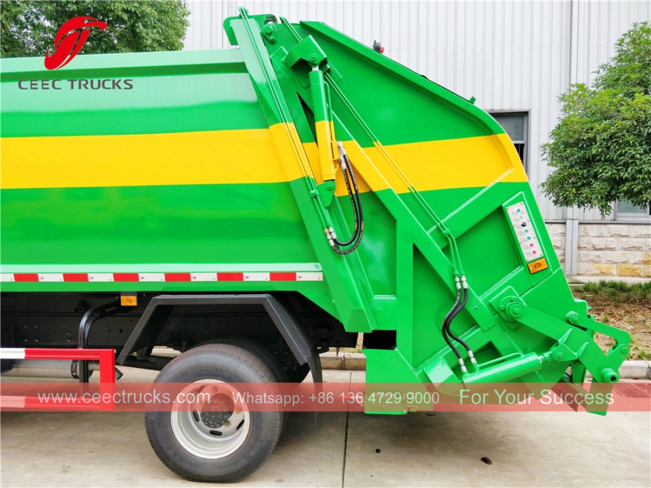 HOWO 8cbm 우핸들 압축 트럭