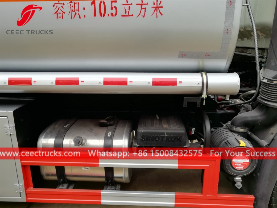 10.5CBM HOWO 연료 탱크로리