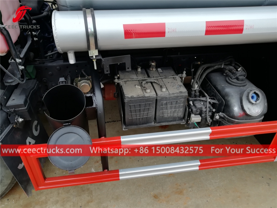 4.2CBM JAC 연료 탱크로리