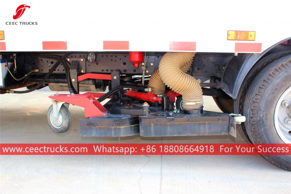 이수즈 5CBM 도로 청소차