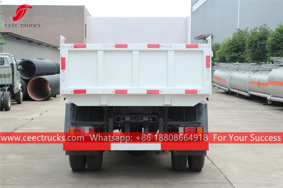 이수즈 오프로드 덤프트럭