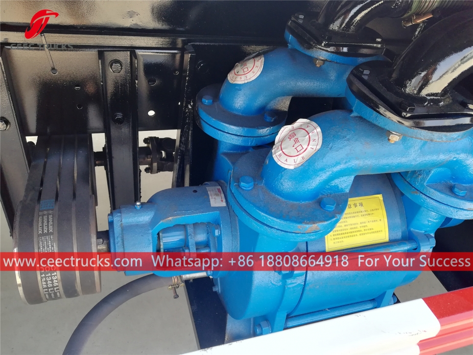 4,500리터 동풍 정화조 흡입차