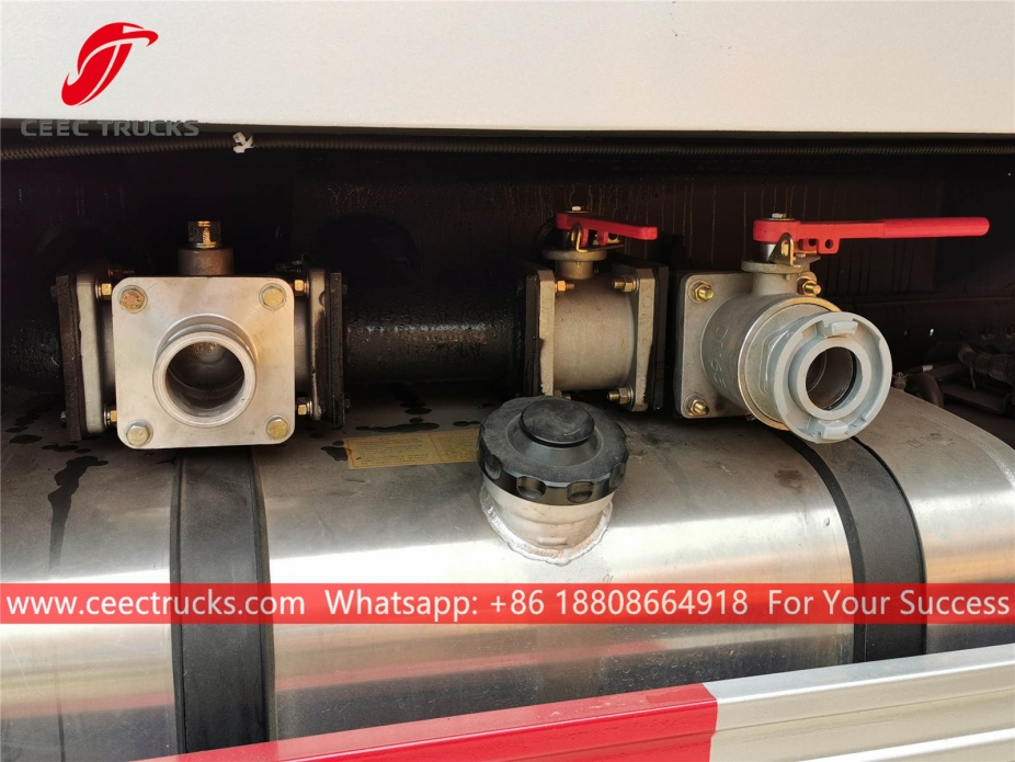 포톤 물 운반 트럭