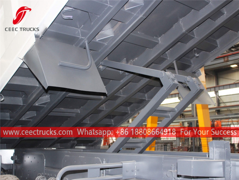 이수즈 기가 덤프 트럭