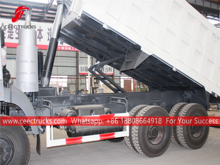 이수즈 기가 덤프 트럭