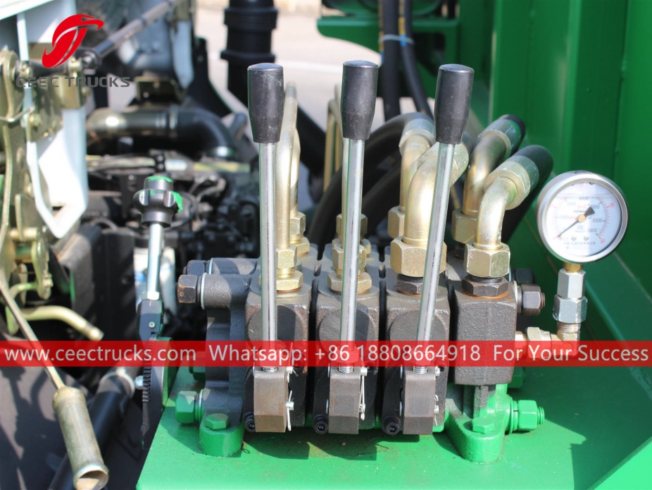 감비아 6CBM 스킵 로더 동풍