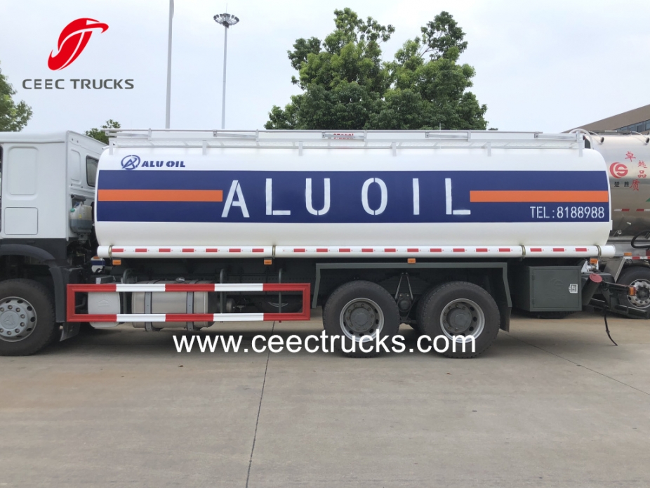 시노트럭 HOWO 6X6 전륜구동 연료 보우저 유조차
