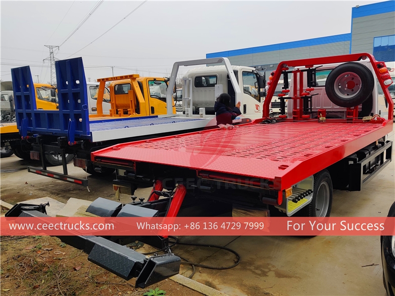 이스즈 NQR 렉커 트럭