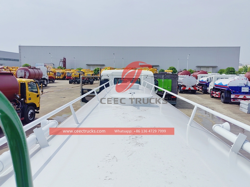 호우 8x4 25,000리터 급수 탱크로리