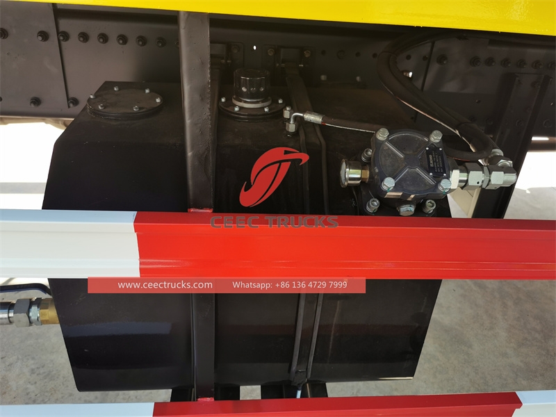 Sinotruk 6×4 400HP 트럭 장착 크레인 XCMG