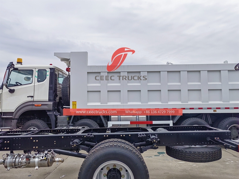공장 직판 Sinotruk 8x4 420HP 40톤 덤프 트럭