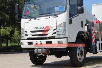 Isuzu NPR 4x4  insulated aerial platform truck