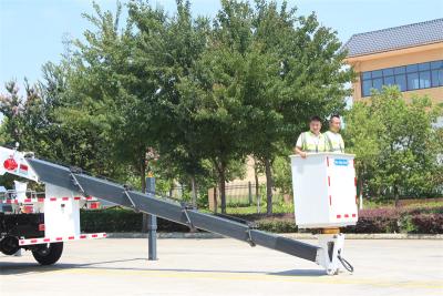 Isuzu NPR 4x4  insulated aerial platform truck