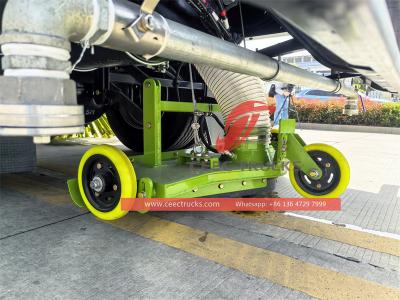 ISUZU 205HP middle-duty road sweeper