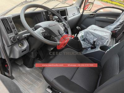 Isuzu  GIGA 4X dry powder fire fighting truck