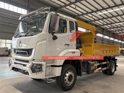 Sinotruk New cabin service truck 5T crane