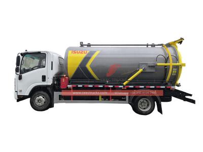 Isuzu light 8,000L vacuum suction truck