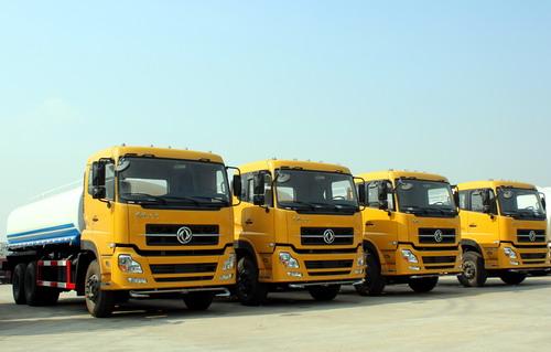 라오스 고객 주문 동풍 20 CBM 물탱크 트럭