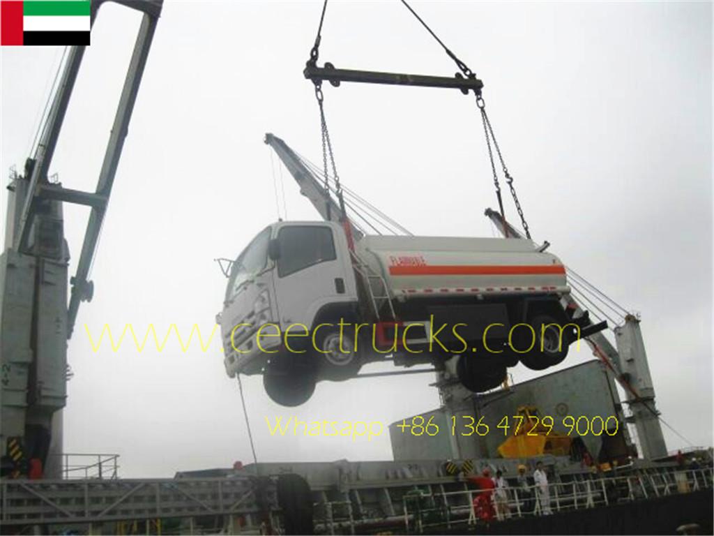 두바이 수입 이스즈 5000리터 연료 탱커 트럭