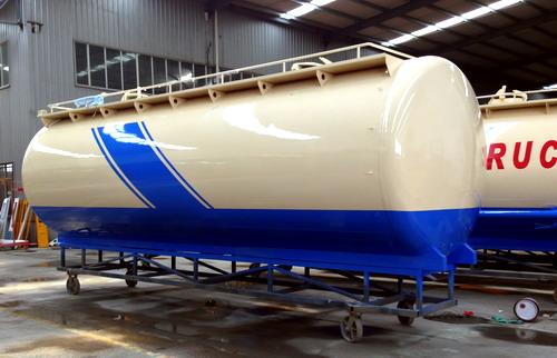 모든 CEEC 트럭 도색 작업